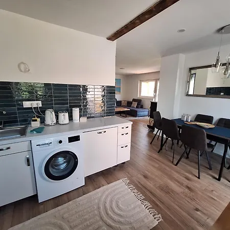 Azur Corner Zamárdi